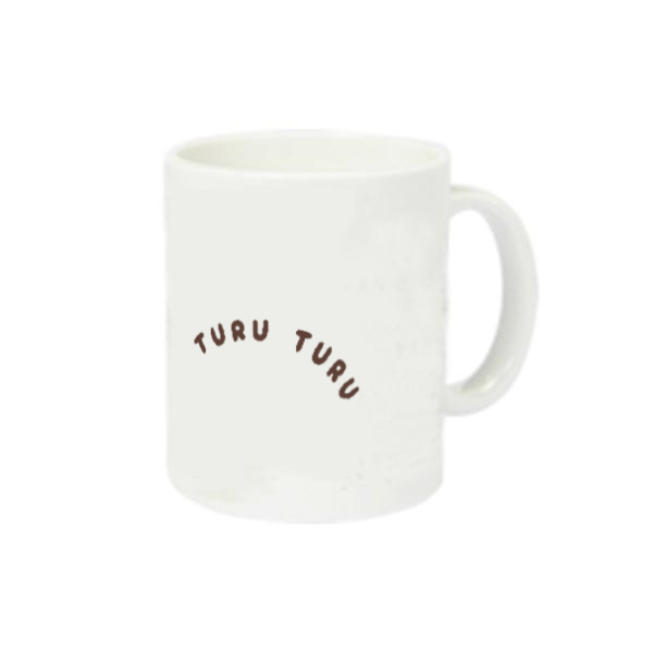 足を滑らせるたぬき 定番マグカップ